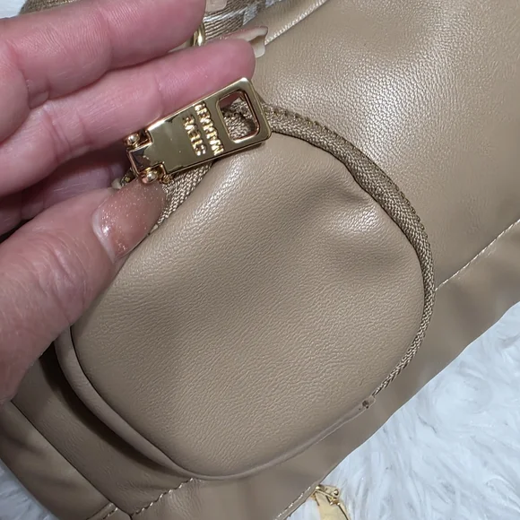 Steve Madden Taupe SM Logo Crossbody with Detachable Strap - Picture 6 of 14